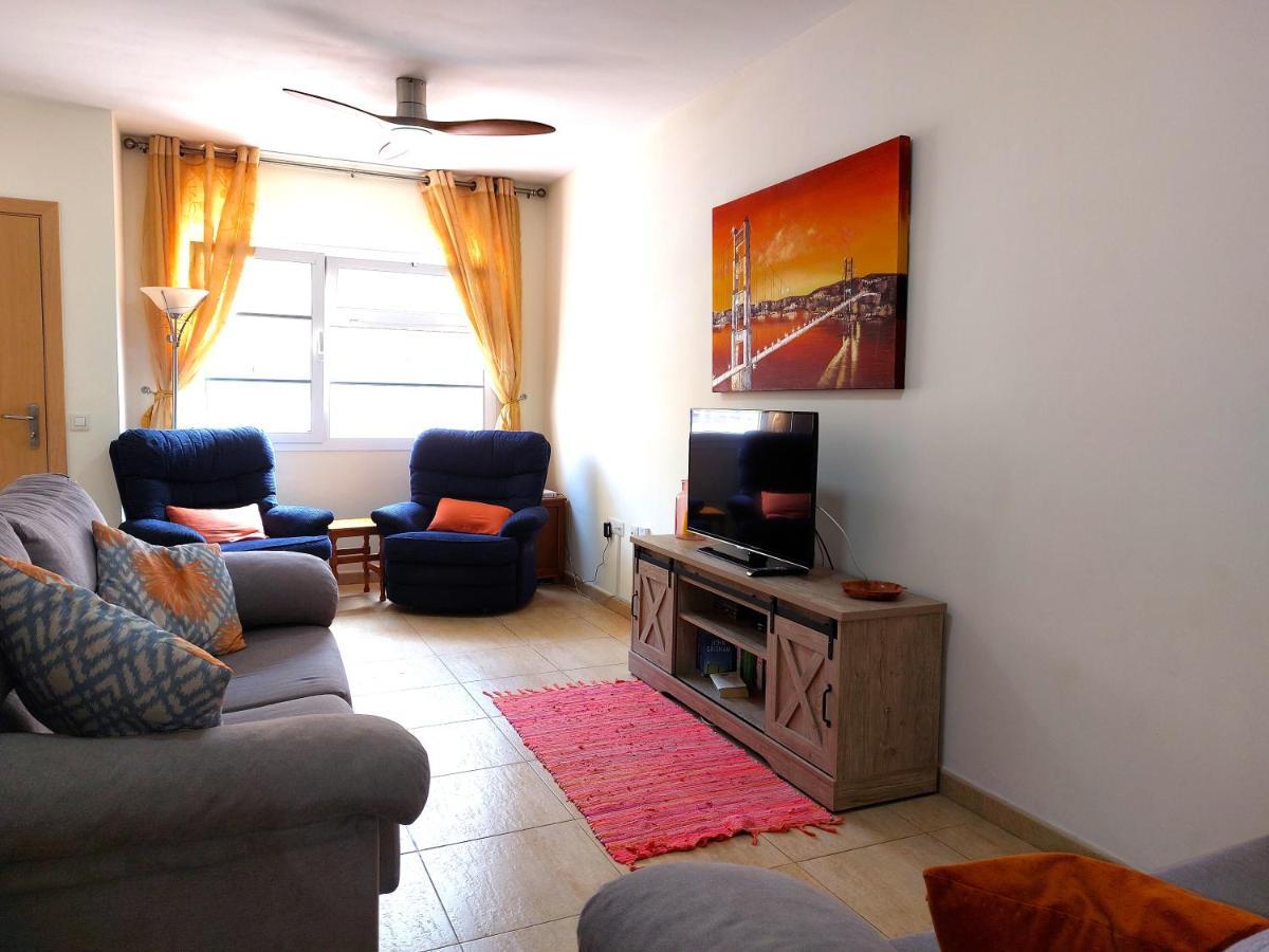 Litha House, 3 Bed Holiday Home Set Over 3 Floors 2 Mins From Beach And All Amenities Caleta De Fuste Ngoại thất bức ảnh